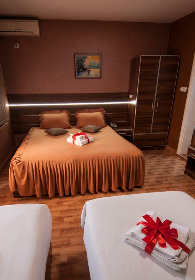 Guesthouse Villa Modex Paraćin Exteriér fotografie